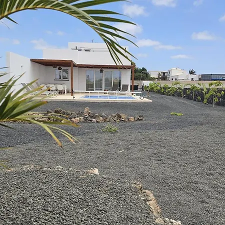 فيلة Utopia, لاجاريس