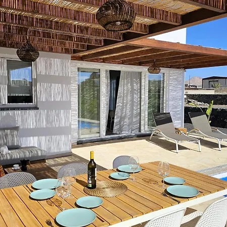 Utopia, Лахарес