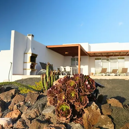 Utopia Villa *