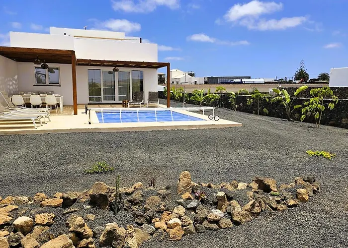 Utopia, ラハレス